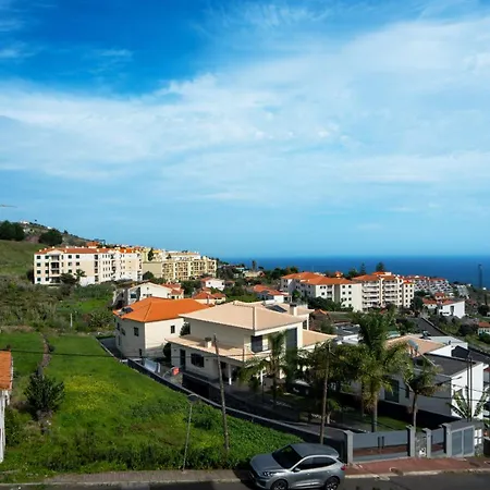 Aura Serena By Lovelystay Apartment
